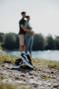 Professionelles Babybauch Fotoshooting in München – natürliche Schwangerschaftsfotos, liebevolle Babybauchbilder und authentische Schwangerschaft Shootings im Studio und Outdoor.